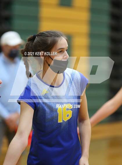 Thumbnail 2 in Marian vs. Stoney Creek (Notre Dame Prep) photogallery.