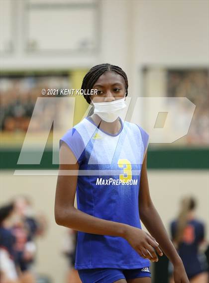 Thumbnail 1 in Marian vs. Stoney Creek (Notre Dame Prep) photogallery.