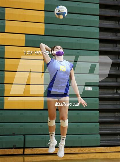 Thumbnail 2 in Marian vs. Stoney Creek (Notre Dame Prep) photogallery.