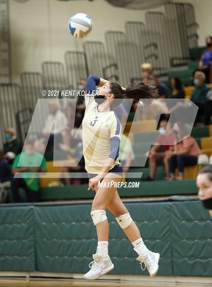 Thumbnail 3 in Marian vs. Stoney Creek (Notre Dame Prep) photogallery.