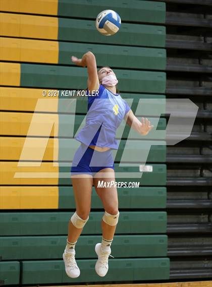 Thumbnail 2 in Marian vs. Stoney Creek (Notre Dame Prep) photogallery.
