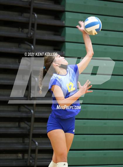 Thumbnail 3 in Marian vs. Stoney Creek (Notre Dame Prep) photogallery.