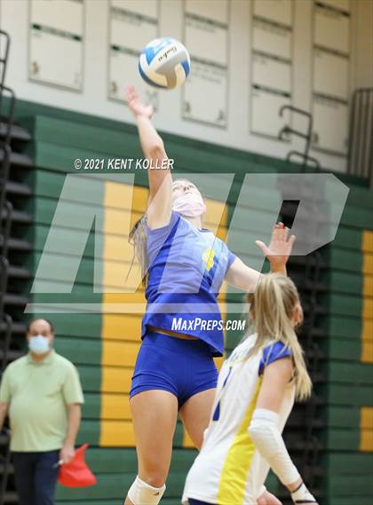 Thumbnail 3 in Marian vs. Stoney Creek (Notre Dame Prep) photogallery.