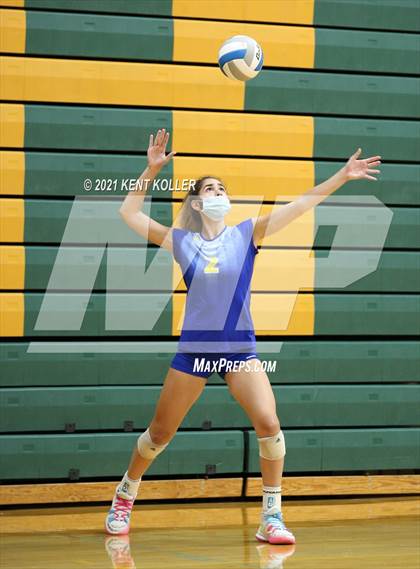 Thumbnail 3 in Marian vs. Stoney Creek (Notre Dame Prep) photogallery.