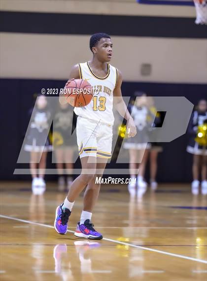 Thumbnail 1 in Bridgehampton vs Smithtown Christian (NYSPHSAA Section 11 Class D Final) photogallery.