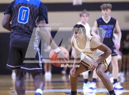 Thumbnail 1 in Bridgehampton vs Smithtown Christian (NYSPHSAA Section 11 Class D Final) photogallery.