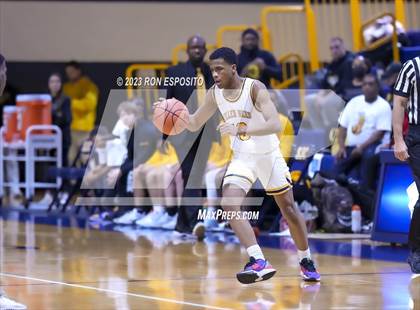 Thumbnail 1 in Bridgehampton vs Smithtown Christian (NYSPHSAA Section 11 Class D Final) photogallery.