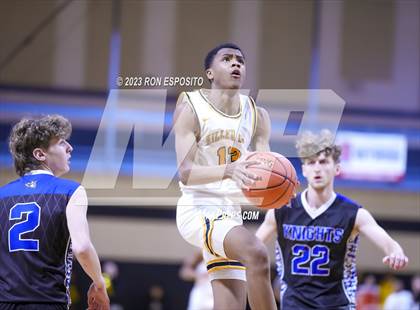 Thumbnail 1 in Bridgehampton vs Smithtown Christian (NYSPHSAA Section 11 Class D Final) photogallery.