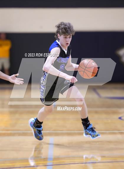 Thumbnail 2 in Bridgehampton vs Smithtown Christian (NYSPHSAA Section 11 Class D Final) photogallery.