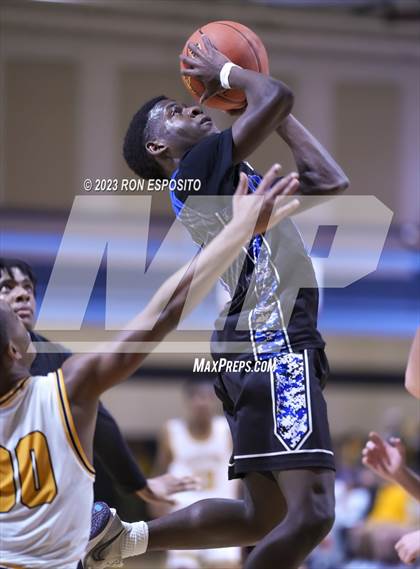 Thumbnail 3 in Bridgehampton vs Smithtown Christian (NYSPHSAA Section 11 Class D Final) photogallery.