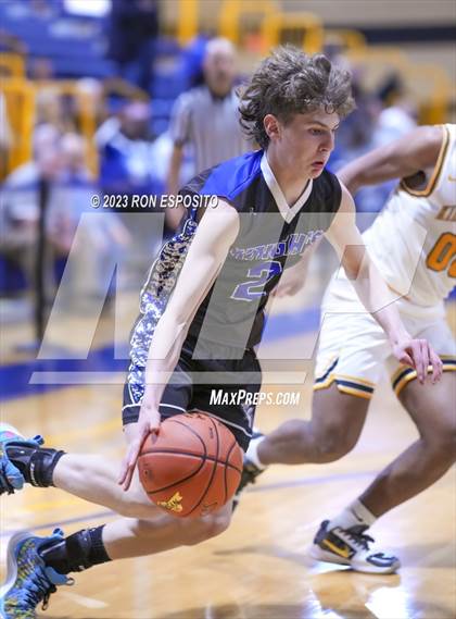 Thumbnail 3 in Bridgehampton vs Smithtown Christian (NYSPHSAA Section 11 Class D Final) photogallery.