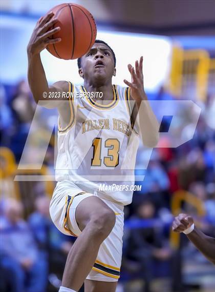 Thumbnail 3 in Bridgehampton vs Smithtown Christian (NYSPHSAA Section 11 Class D Final) photogallery.