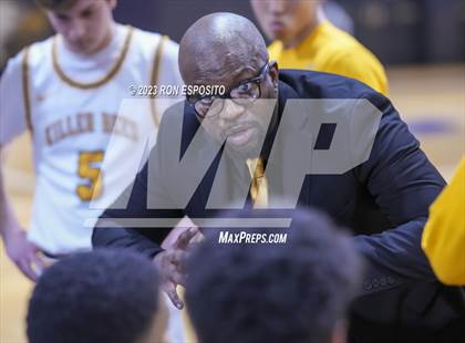 Thumbnail 2 in Bridgehampton vs Smithtown Christian (NYSPHSAA Section 11 Class D Final) photogallery.