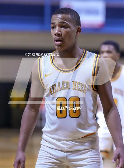 Thumbnail 1 in Bridgehampton vs Smithtown Christian (NYSPHSAA Section 11 Class D Final) photogallery.