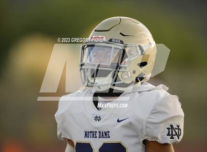 Thumbnail 2 in Notre Dame (SO) @ JSerra Catholic photogallery.
