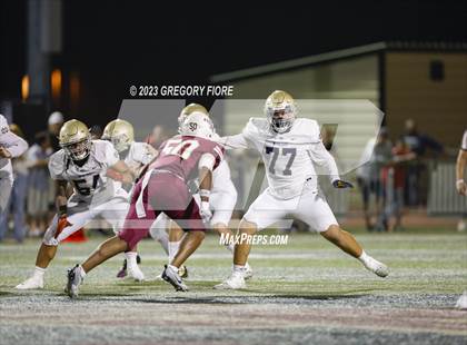 Thumbnail 2 in Notre Dame (SO) @ JSerra Catholic photogallery.