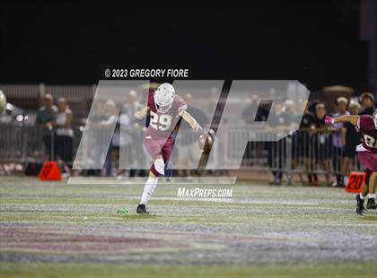Thumbnail 3 in Notre Dame (SO) @ JSerra Catholic photogallery.