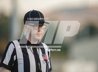 Thumbnail 2 in Notre Dame (SO) @ JSerra Catholic photogallery.