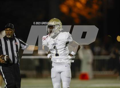 Thumbnail 1 in Notre Dame (SO) @ JSerra Catholic photogallery.
