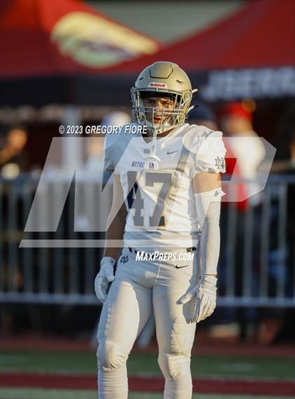 Thumbnail 1 in Notre Dame (SO) @ JSerra Catholic photogallery.
