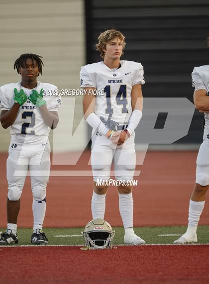 Thumbnail 3 in Notre Dame (SO) @ JSerra Catholic photogallery.