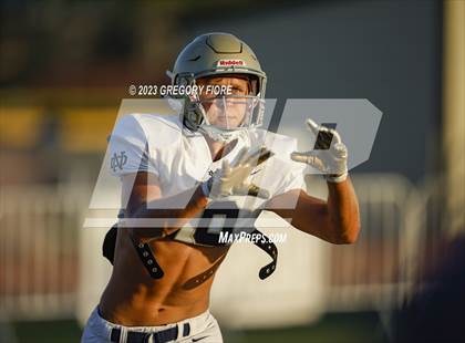 Thumbnail 2 in Notre Dame (SO) @ JSerra Catholic photogallery.