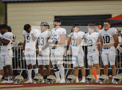 Thumbnail 3 in Notre Dame (SO) @ JSerra Catholic photogallery.