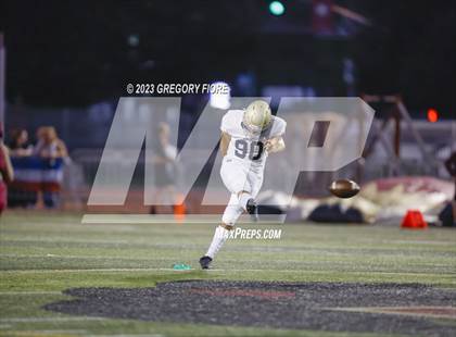 Thumbnail 3 in Notre Dame (SO) @ JSerra Catholic photogallery.