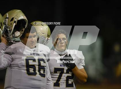 Thumbnail 2 in Notre Dame (SO) @ JSerra Catholic photogallery.