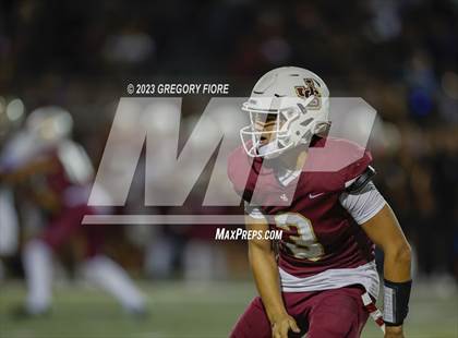 Thumbnail 3 in Notre Dame (SO) @ JSerra Catholic photogallery.