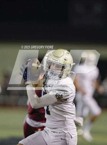 Thumbnail 1 in Notre Dame (SO) @ JSerra Catholic photogallery.