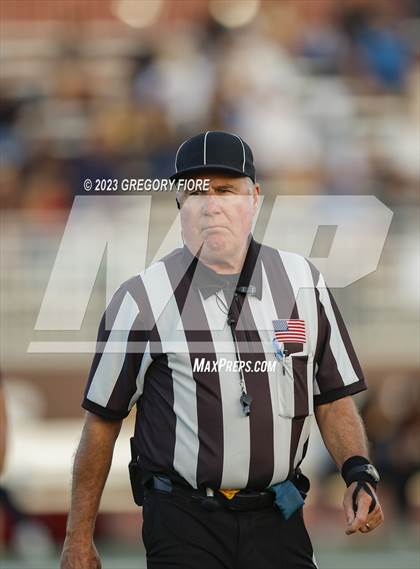 Thumbnail 1 in Notre Dame (SO) @ JSerra Catholic photogallery.