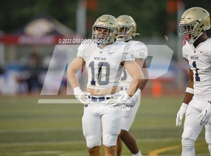 Thumbnail 1 in Notre Dame (SO) @ JSerra Catholic photogallery.