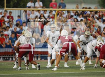 Thumbnail 2 in Notre Dame (SO) @ JSerra Catholic photogallery.