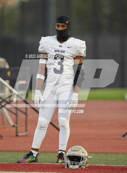 Thumbnail 1 in Notre Dame (SO) @ JSerra Catholic photogallery.