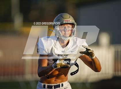 Thumbnail 1 in Notre Dame (SO) @ JSerra Catholic photogallery.