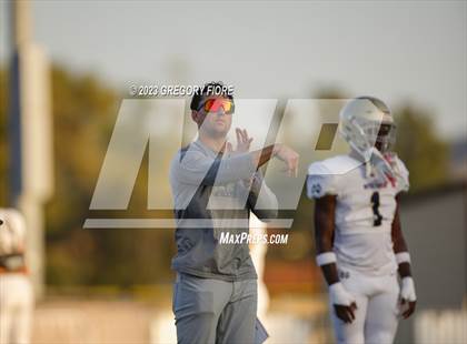 Thumbnail 1 in Notre Dame (SO) @ JSerra Catholic photogallery.