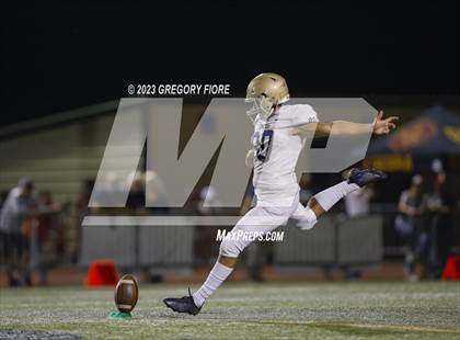 Thumbnail 1 in Notre Dame (SO) @ JSerra Catholic photogallery.