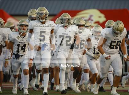 Thumbnail 1 in Notre Dame (SO) @ JSerra Catholic photogallery.