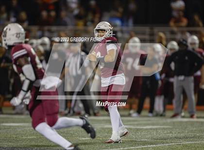 Thumbnail 3 in Notre Dame (SO) @ JSerra Catholic photogallery.