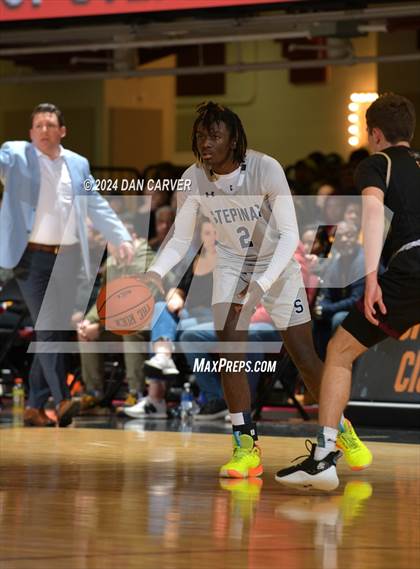 Thumbnail 2 in Iona Prep @ Archbishop Stepinac (The Crusader Classic) photogallery.