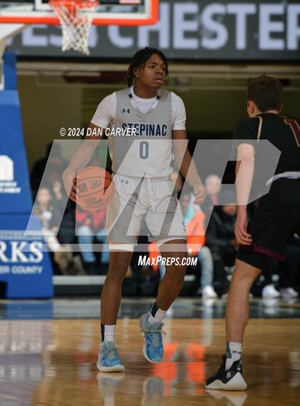 Thumbnail 1 in Iona Prep @ Archbishop Stepinac (The Crusader Classic) photogallery.