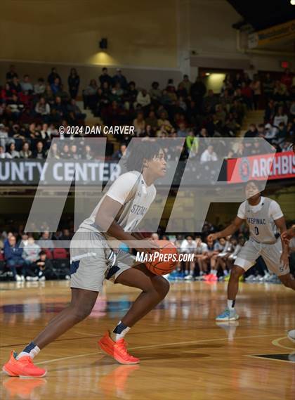 Thumbnail 2 in Iona Prep @ Archbishop Stepinac (The Crusader Classic) photogallery.