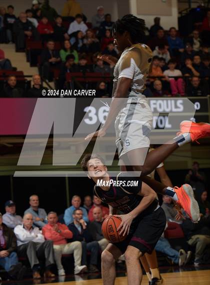 Thumbnail 1 in Iona Prep @ Archbishop Stepinac (The Crusader Classic) photogallery.