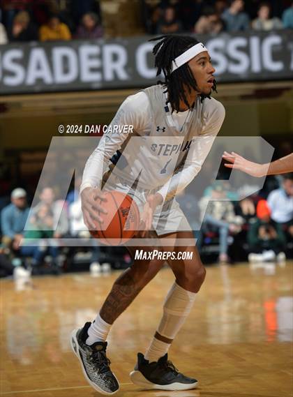 Thumbnail 3 in Iona Prep @ Archbishop Stepinac (The Crusader Classic) photogallery.