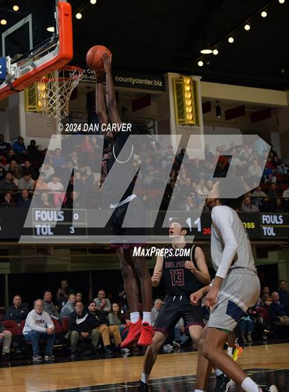 Thumbnail 2 in Iona Prep @ Archbishop Stepinac (The Crusader Classic) photogallery.