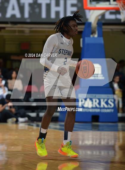 Thumbnail 1 in Iona Prep @ Archbishop Stepinac (The Crusader Classic) photogallery.
