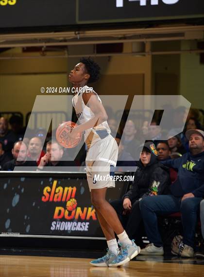 Thumbnail 1 in Iona Prep @ Archbishop Stepinac (The Crusader Classic) photogallery.
