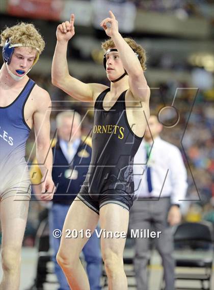Thumbnail 1 in WIAA 3A 132 LB Championship photogallery.