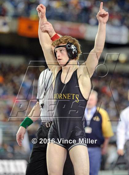 Thumbnail 3 in WIAA 3A 132 LB Championship photogallery.